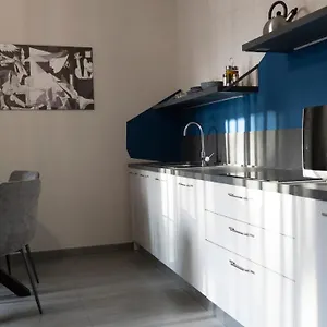  Apartment Etna Design
